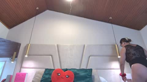 miss__ary_ online show from 24, 3, 2026