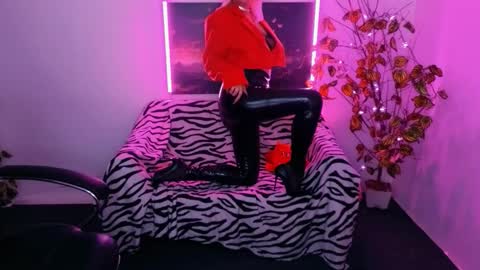 miss_alice_silver online show from 7, 11, 2025