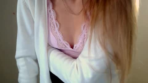 Angelina online show from 22, 10, 2025