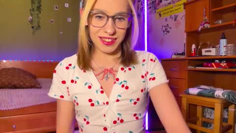 Snapshot of miss_barbie1 chatting on 3, 3, 2026 Anya online show from 3, 3, 2026