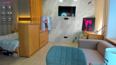 Sandy online show from 12, 9, 2025