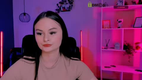 miss_courtney online show from 7, 5, 2026