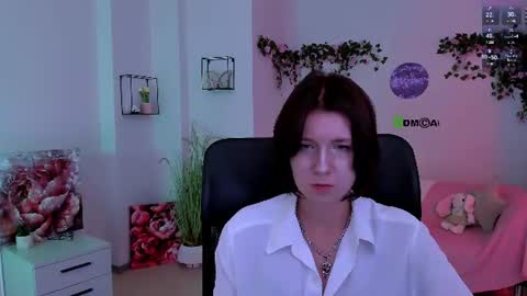 miss_courtney online show from 28, 7, 2026