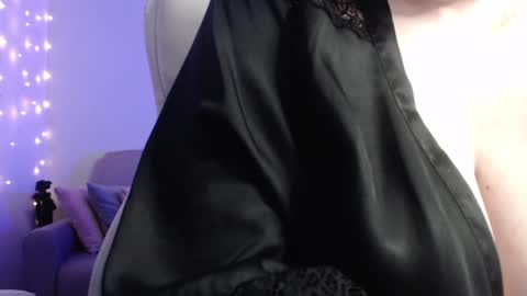 Snapshot of miss_daniels chatting on 15, 12, 2024 liza online show from 15, 12, 2024