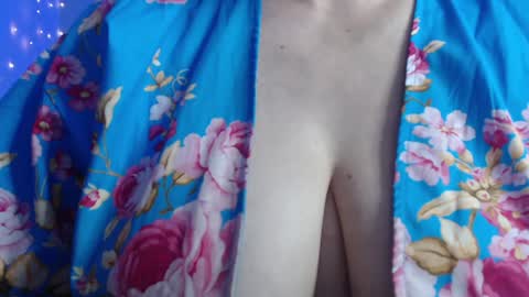 Snapshot of miss_daniels chatting on 12, 1, 2025 liza online show from 12, 1, 2025