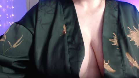 Snapshot of miss_daniels chatting on 4, 2, 2025 liza online show from 4, 2, 2025