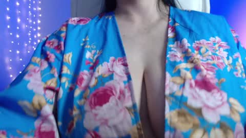Snapshot of miss_daniels chatting on 5, 2, 2025 liza online show from 5, 2, 2025