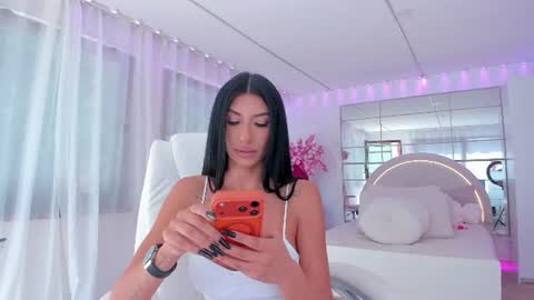 miss_diamond__ online show from 7, 7, 2026