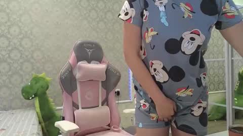 miss_divora online show from 11, 9, 2025