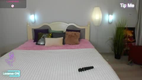 Elia online show from 15, 2, 2025