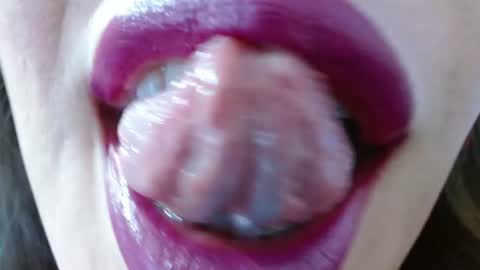 Snapshot of miss_evoleth2 chatting on 7, 7, 2026 Miss Evoleth online show from 7, 7, 2026
