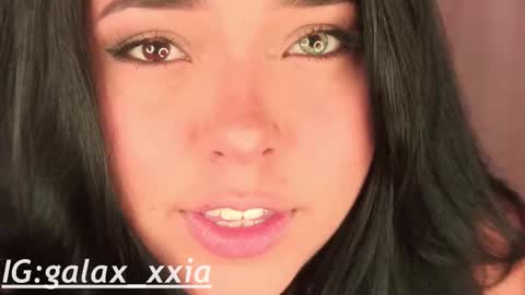  Elisabeth  IG galax xxia       online show from 29, 10, 2025