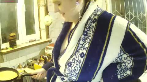 Miss Iriss online show from 8, 5, 2026