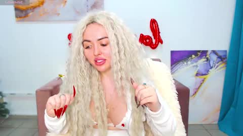 Snapshot of miss_kiten chatting on 23, 2, 2025 miss_kiten online show from 23, 2, 2025