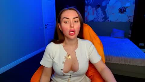 miss_kiten online show from 14, 7, 2026