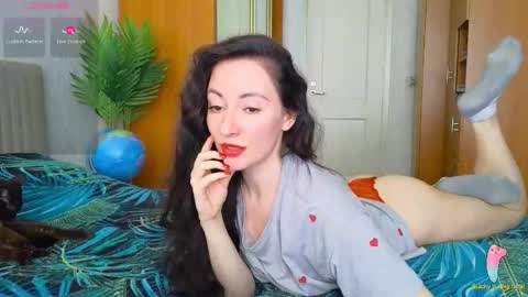 Laura online show from 1, 10, 2025