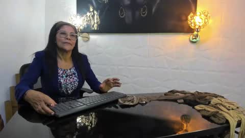 Snapshot of miss_lucero1 chatting on 9, 2, 2025 lucero online show from 9, 2, 2025