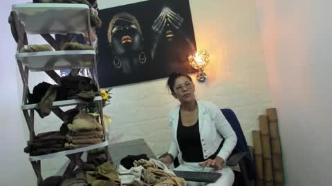 Snapshot of miss_lucero1 chatting on 19, 2, 2025 lucero online show from 19, 2, 2025