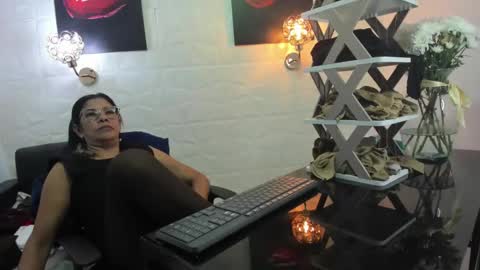 Snapshot of miss_lucero1 chatting on 3, 3, 2025 lucero online show from 3, 3, 2025
