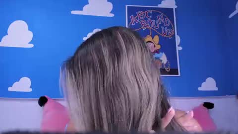 miss_lucyla online show from 3, 8, 2026