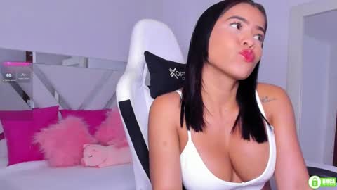   online show from 10, 2, 2025
