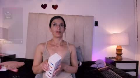 miss_milf_ online show from 29, 5, 2026