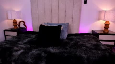 miss_milf_ online show from 4, 8, 2026