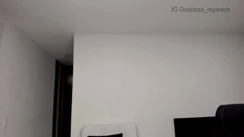 Goddess Myers  thumb up is important for me kisses  online show from 10, 10, 2025