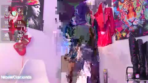 Snapshot of miss_nicolesds chatting on 15, 12, 2025 Miss Nicole online show from 15, 12, 2025