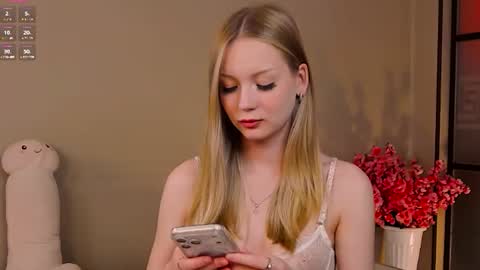 Nicole online show from 5, 7, 2026