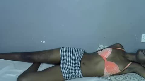 Snapshot of miss_pretty1 chatting on 3, 12, 2025 miss_pretty1 online show from 3, 12, 2025