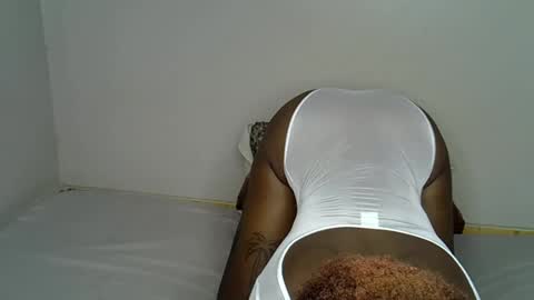 Snapshot of miss_pretty1 chatting on 16, 12, 2025 miss_pretty1 online show from 16, 12, 2025