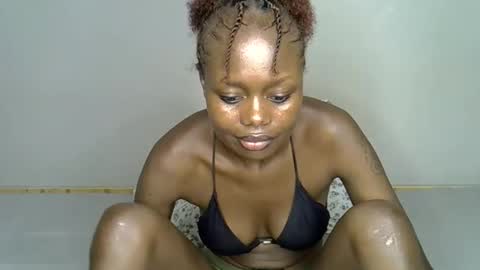 Snapshot of miss_pretty1 chatting on 17, 12, 2025 miss_pretty1 online show from 17, 12, 2025