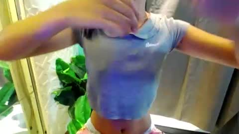 Snapshot of miss_rona_xoxo chatting on 8, 3, 2026 Rona online show from 8, 3, 2026