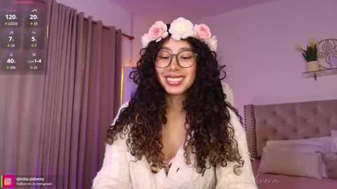 Amy Olivera online show from 24, 10, 2025