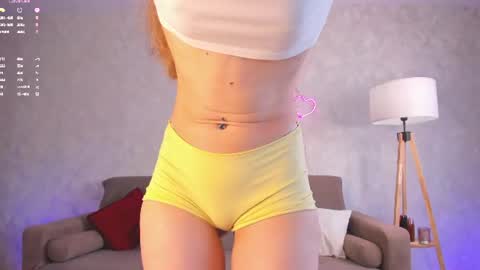 Snapshot of miss_spider chatting on 3, 7, 2026 Spider girl Help me reach 10 likes online show from 3, 7, 2026