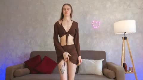 Snapshot of miss_spider chatting on 14, 7, 2026 Spider girl Help me reach 10 likes online show from 14, 7, 2026