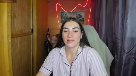 Snapshot of miss_tasy chatting on 18, 2, 2025 Melanie January 15th is my birthday there will be an interesting show online show from 18, 2, 2025