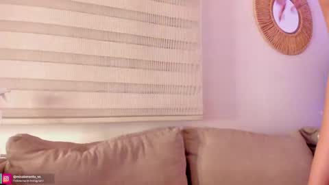 Snapshot of miss_toronto chatting on 4, 3, 2025 Adara Lpez online show from 4, 3, 2025