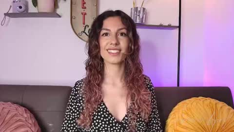 Snapshot of miss_toronto chatting on 25, 9, 2025 Adara Lpez online show from 25, 9, 2025