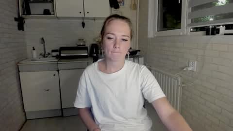 Snapshot of miss_you20 chatting on 12, 9, 2025 miss_you20 online show from 12, 9, 2025