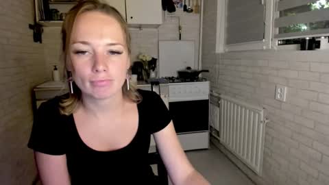 Snapshot of miss_you20 chatting on 14, 9, 2025 miss_you20 online show from 14, 9, 2025