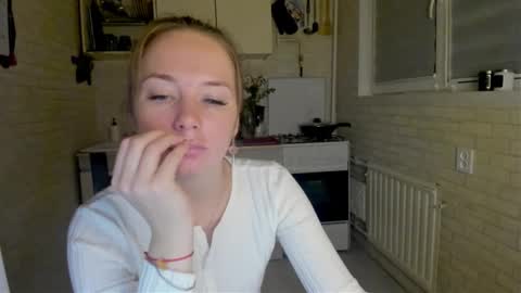 Snapshot of miss_you20 chatting on 23, 10, 2025 miss_you20 online show from 23, 10, 2025