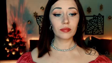 Snapshot of missbeverlymills chatting on 20, 12, 2024 The divine Beverly online show from 20, 12, 2024