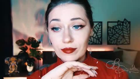 Snapshot of missbeverlymills chatting on 15, 2, 2025 The divine Beverly online show from 15, 2, 2025