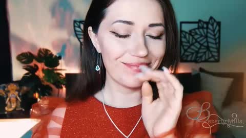 Snapshot of missbeverlymills chatting on 16, 2, 2025 The divine Beverly online show from 16, 2, 2025