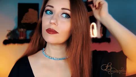 Snapshot of missbeverlymills chatting on 28, 11, 2025 The divine Beverly online show from 28, 11, 2025