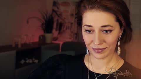 Snapshot of missbeverlymills chatting on 18, 1, 2026 The divine Beverly online show from 18, 1, 2026