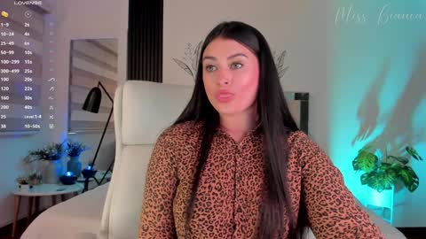 Bianca Torres online show from 9, 12, 2024