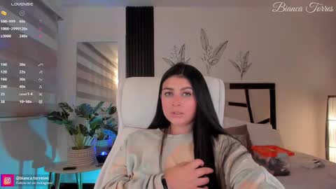 Bianca Torres online show from 25, 2, 2025